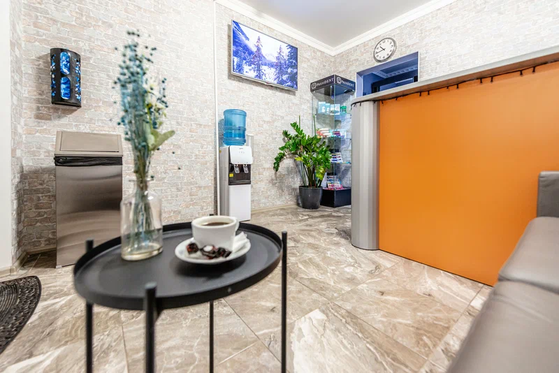 Светлый, просторный ресепшн